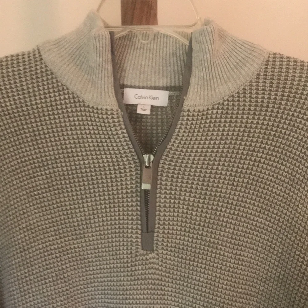 Calvin Klein Gray Quarter Zip Sweater Size Large